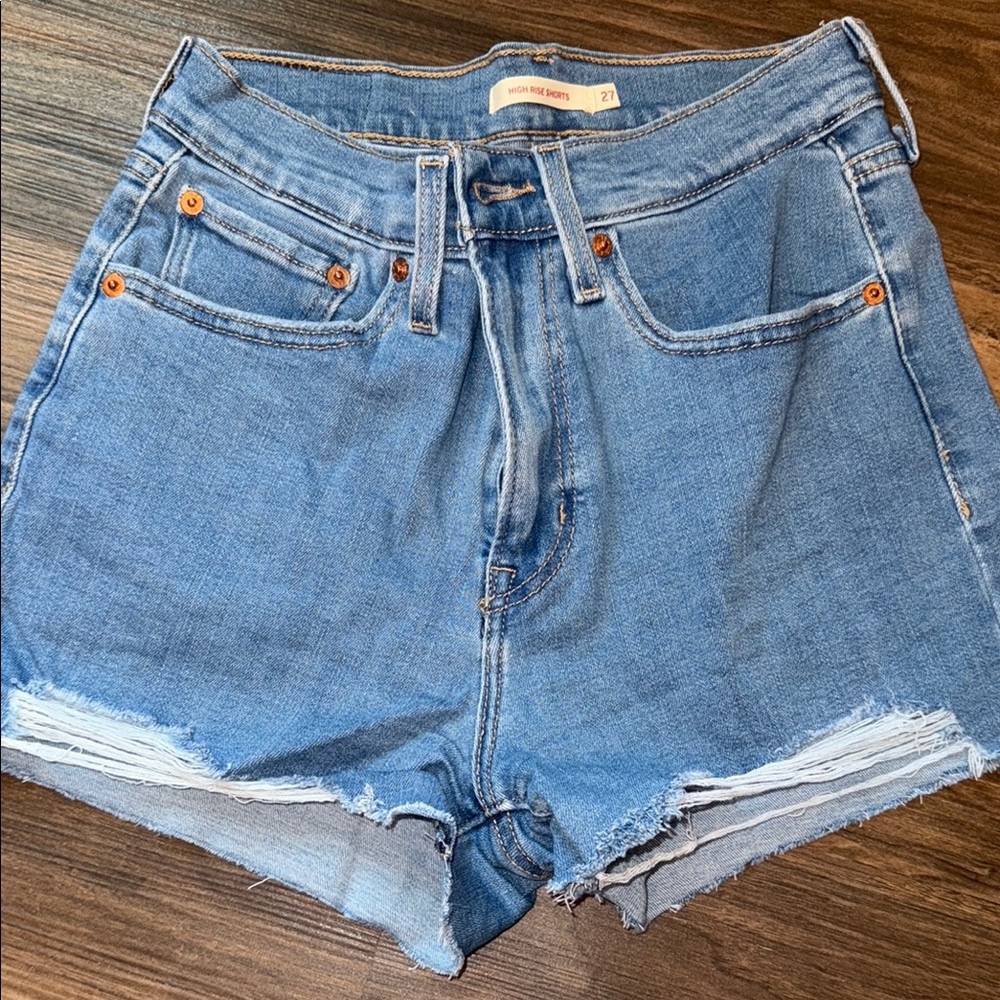 Women's Blue Levi’s Denim Shorts